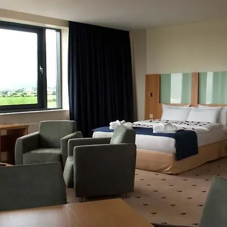 Hotel Carnbeg & Dundalk