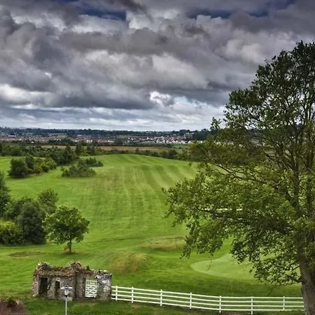 Hotel Carnbeg & 4*