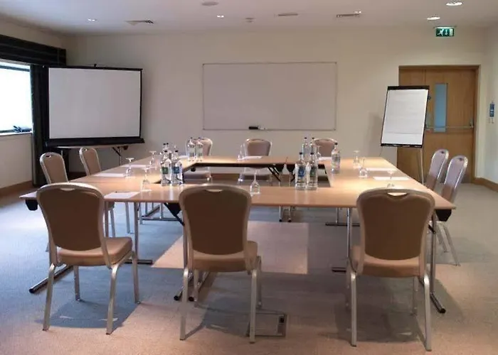 Hotel Carnbeg & Dundalk